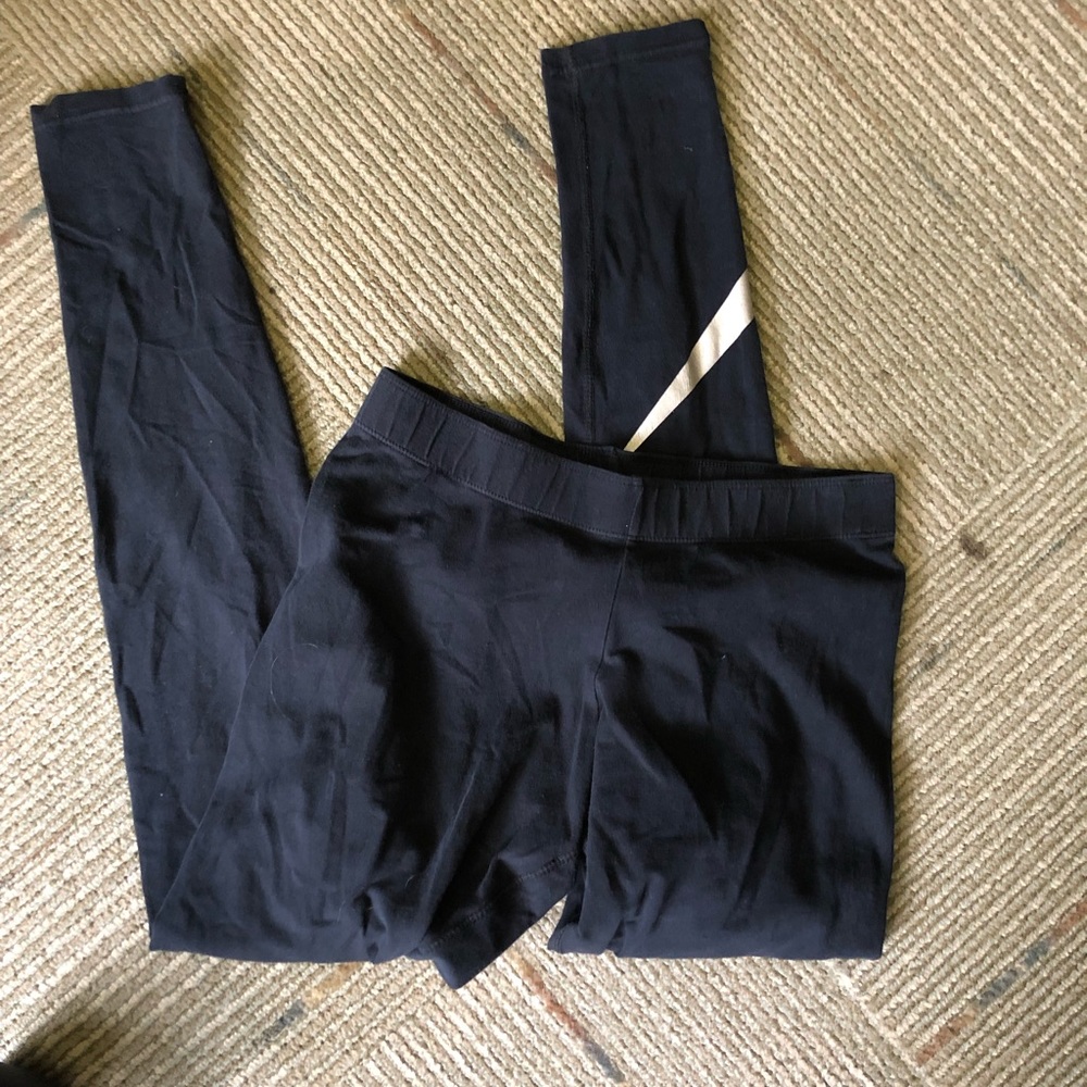 Nike swoosh leggings
